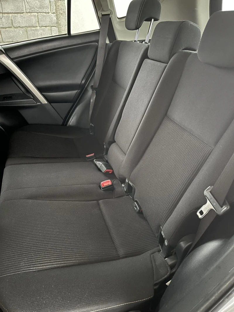 Toyota Rav4, снимка 15 - Автомобили и джипове - 53512470