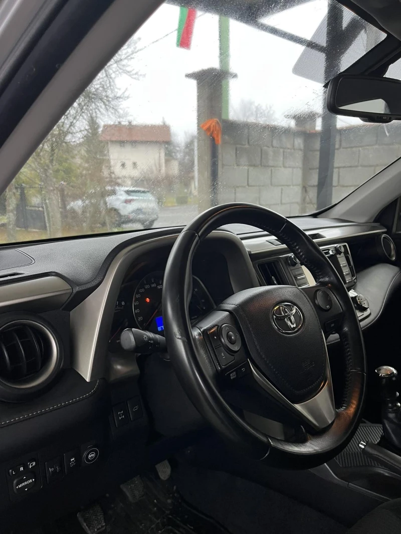 Toyota Rav4, снимка 8 - Автомобили и джипове - 53512470