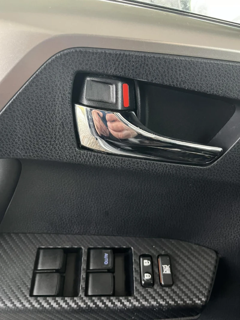 Toyota Rav4, снимка 13 - Автомобили и джипове - 53512470