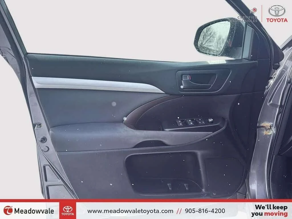 Toyota Highlander * ПРЕДСТАВИТЕЛСТВО * CARFAX * ПОДГРЕВИ * КАМЕРА - изображение 8