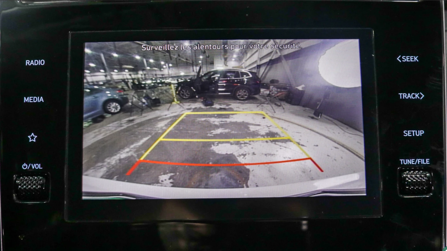 Hyundai Tucson * AWD* KEYLESS* КАМЕРА* ПОДГРЕВ* , снимка 11 - Автомобили и джипове - 53986519