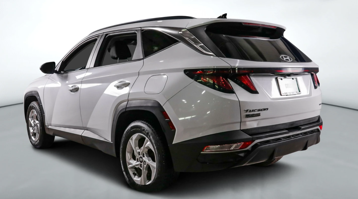 Hyundai Tucson * AWD* KEYLESS* КАМЕРА* ПОДГРЕВ* , снимка 4 - Автомобили и джипове - 53986519