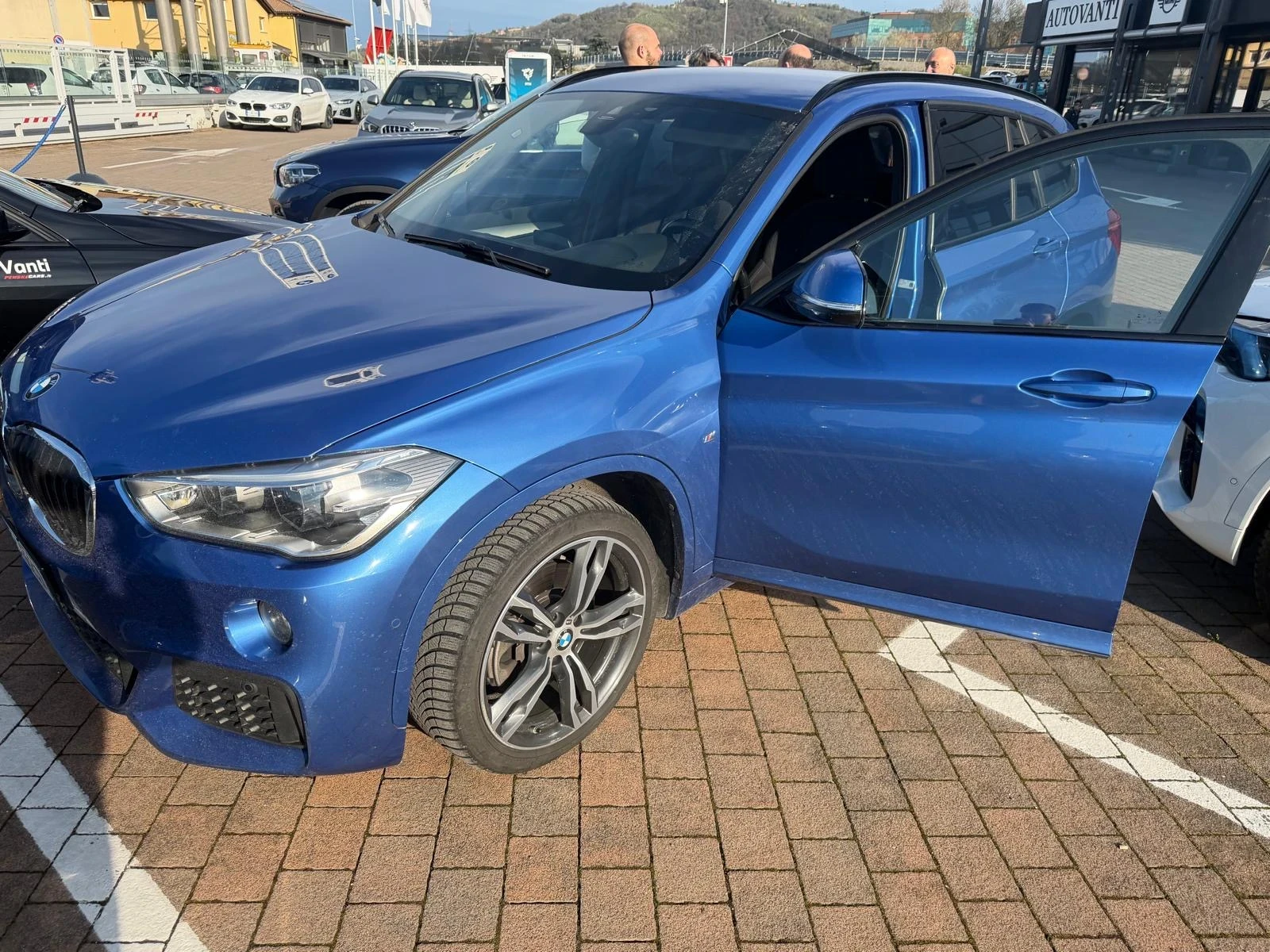 BMW X1 (KATO НОВА)^(X-Drive)^(M-PAKET), снимка 3 - Автомобили и джипове - 53999587