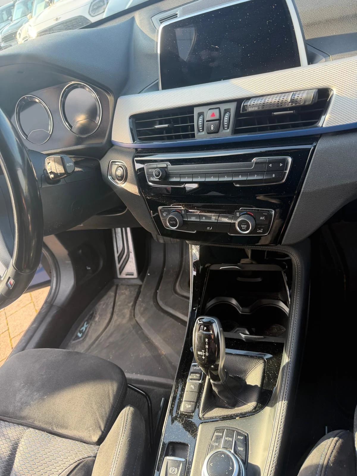 BMW X1 (KATO НОВА)^(X-Drive)^(M-PAKET), снимка 11 - Автомобили и джипове - 53999587