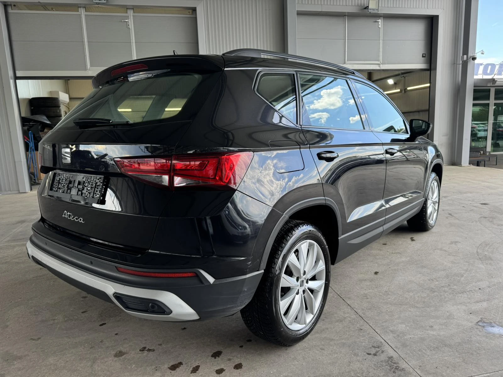 Seat Ateca 2.0TDI* 150ps* DISTR* НАВИ* КАМЕРА* LED, снимка 5 - Автомобили и джипове - 54595864