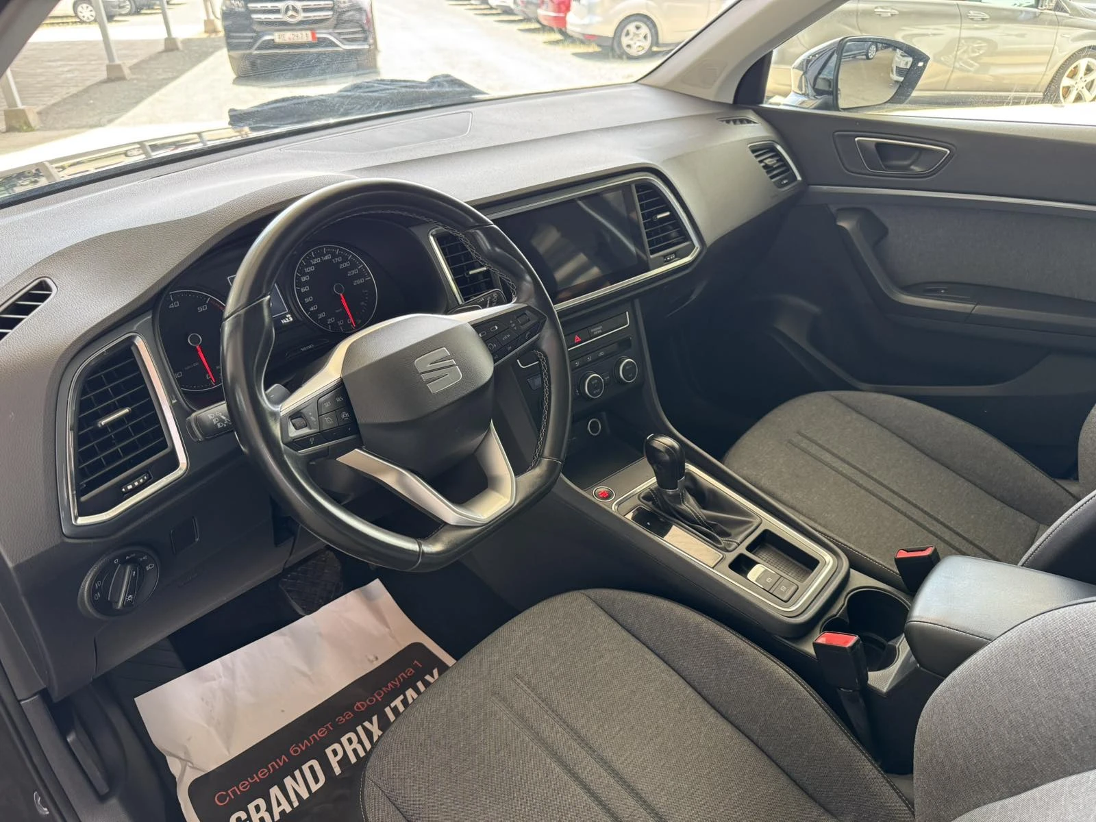 Seat Ateca 2.0TDI* 150ps* DISTR* НАВИ* КАМЕРА* LED, снимка 9 - Автомобили и джипове - 54595864