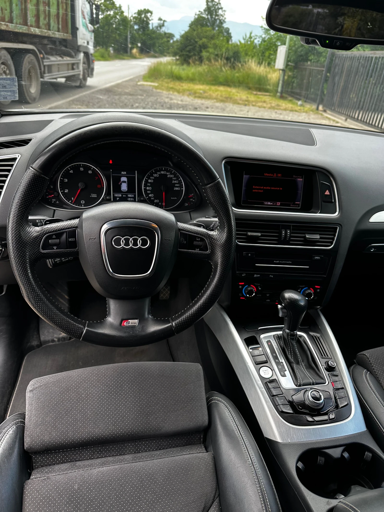 Audi Q5, снимка 5 - Автомобили и джипове - 55256033