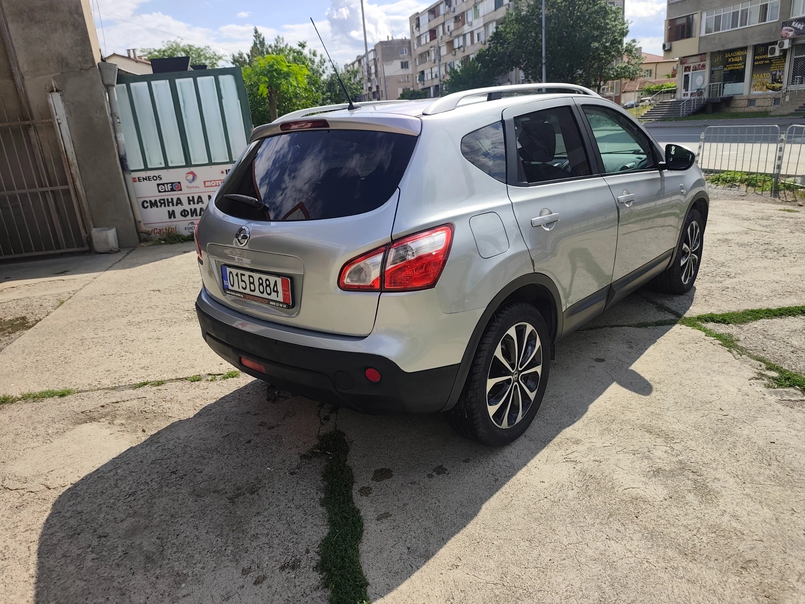 Nissan Qashqai 2, 0 Dci n-tec, снимка 13 - Автомобили и джипове - 55395331