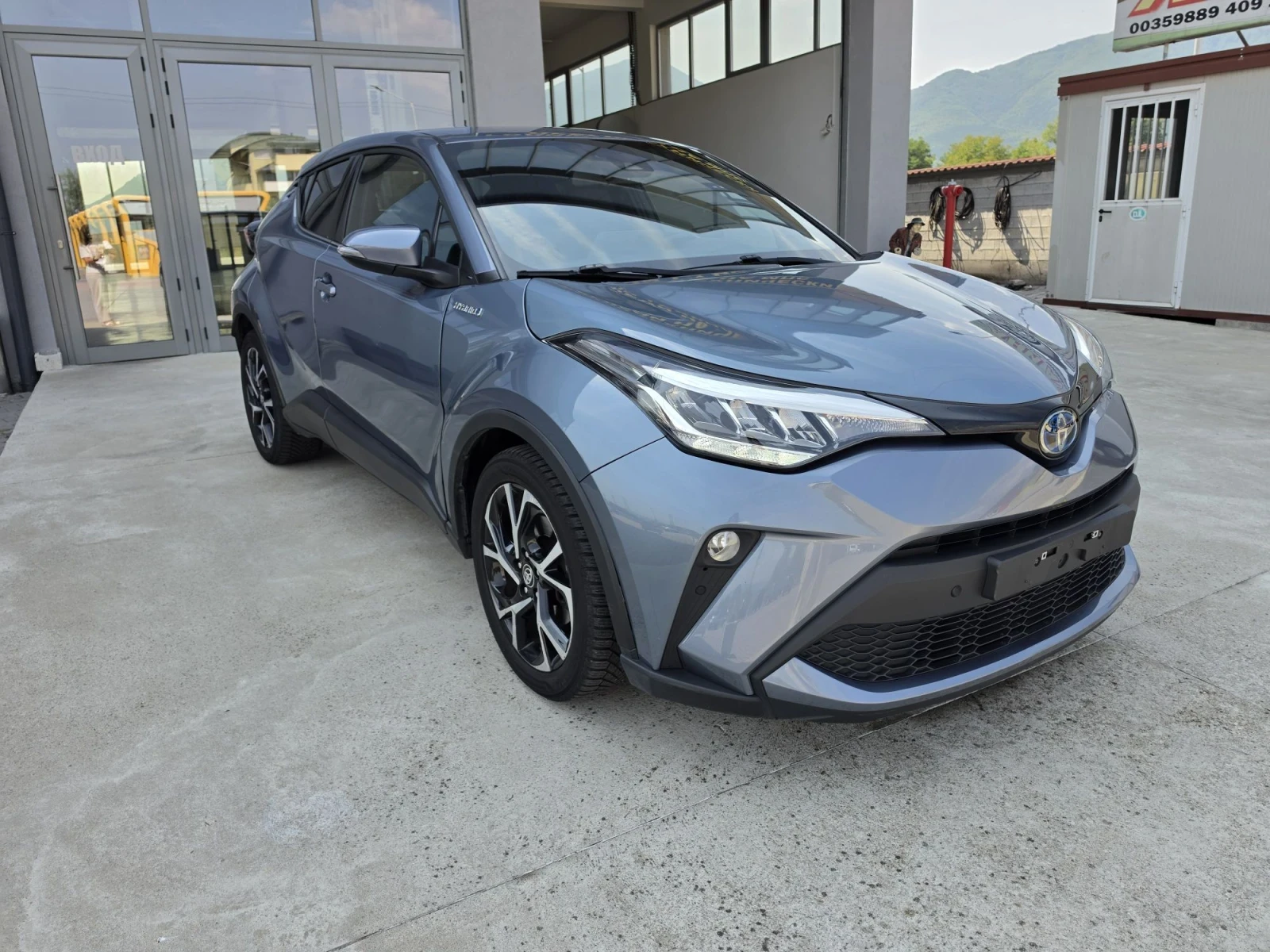 Toyota C-HR 1.8, снимка 7 - Автомобили и джипове - 55721567