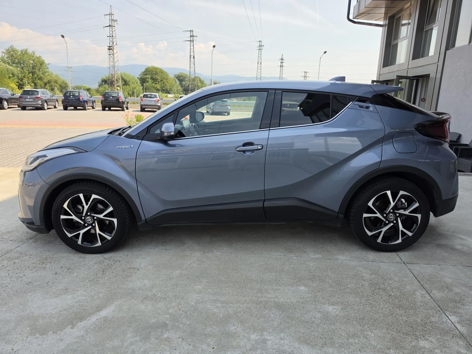 Toyota C-HR 1.8, снимка 2 - Автомобили и джипове - 55721567