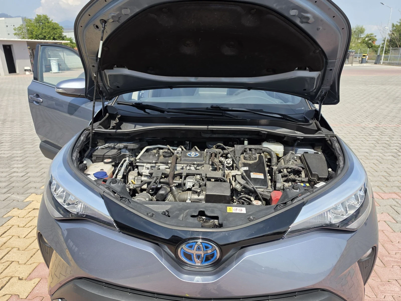 Toyota C-HR 1.8, снимка 15 - Автомобили и джипове - 55721567