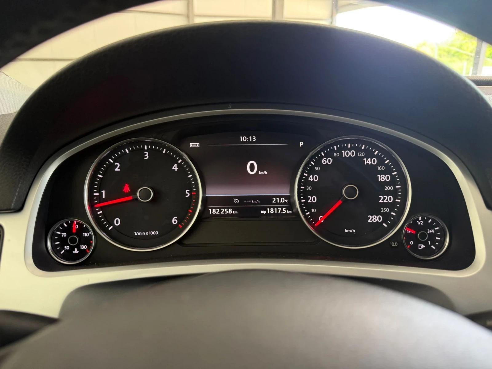 VW Touareg, снимка 7 - Автомобили и джипове - 55893814