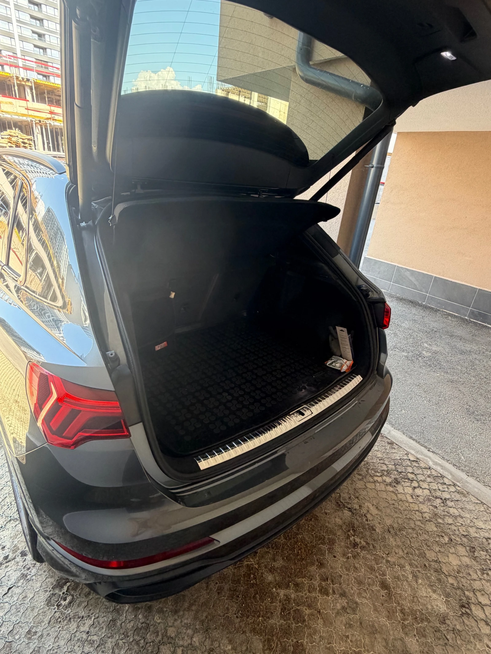 Audi Q3 45 TFSI Black Optic , снимка 14 - Автомобили и джипове - 56404106