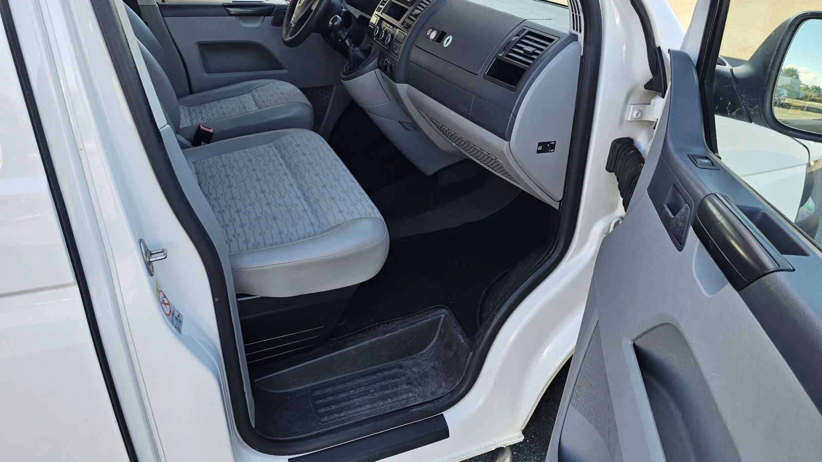 VW Transporter 6 8+ 1  /    | Mobile.bg   12