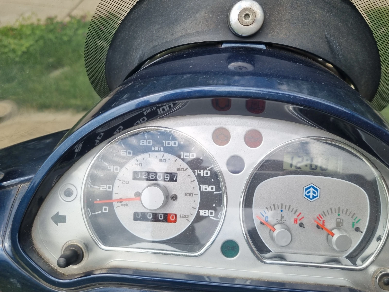 Piaggio Beverly 300i 2010 - изображение 10