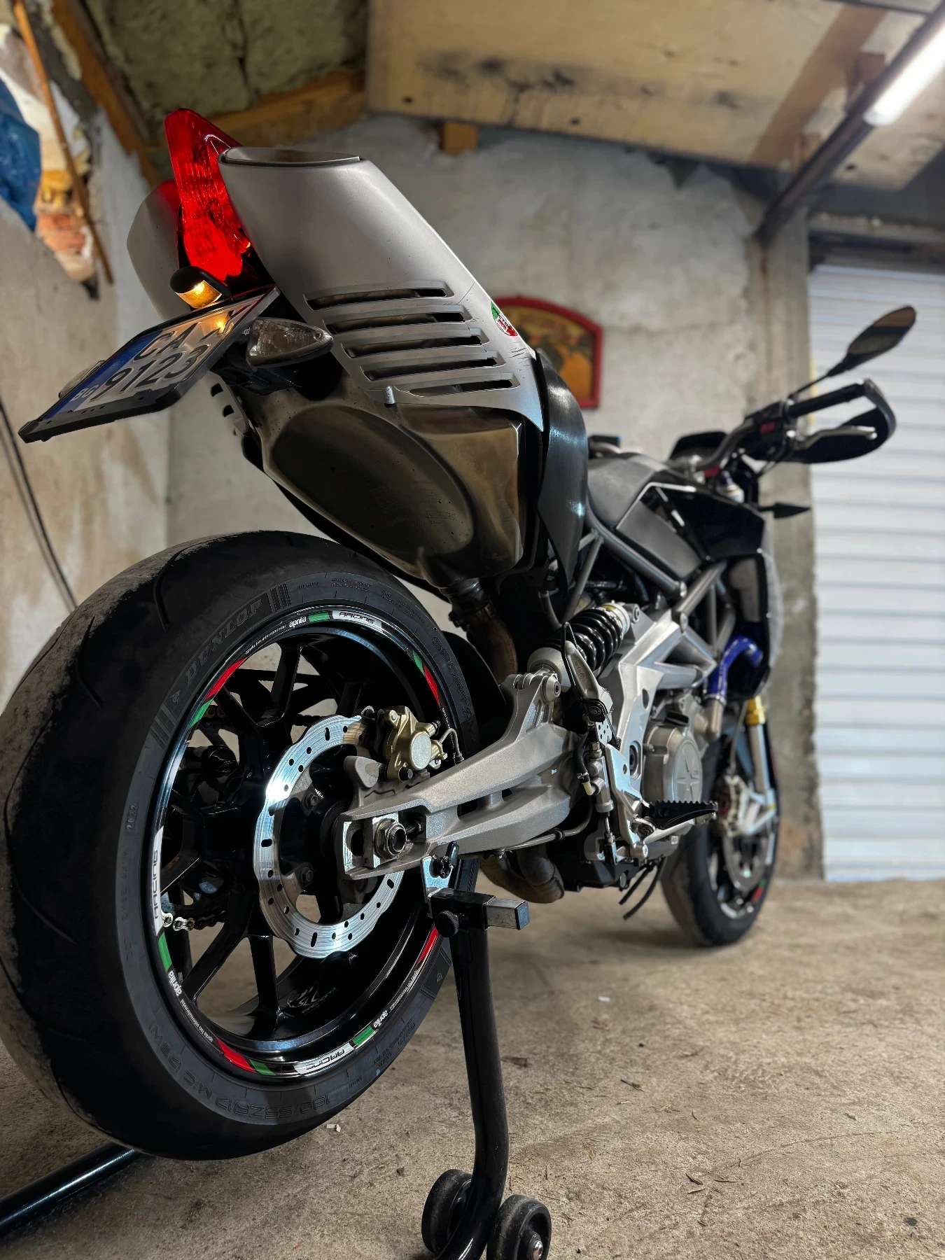 Aprilia Dorsoduro 750 - изображение 4