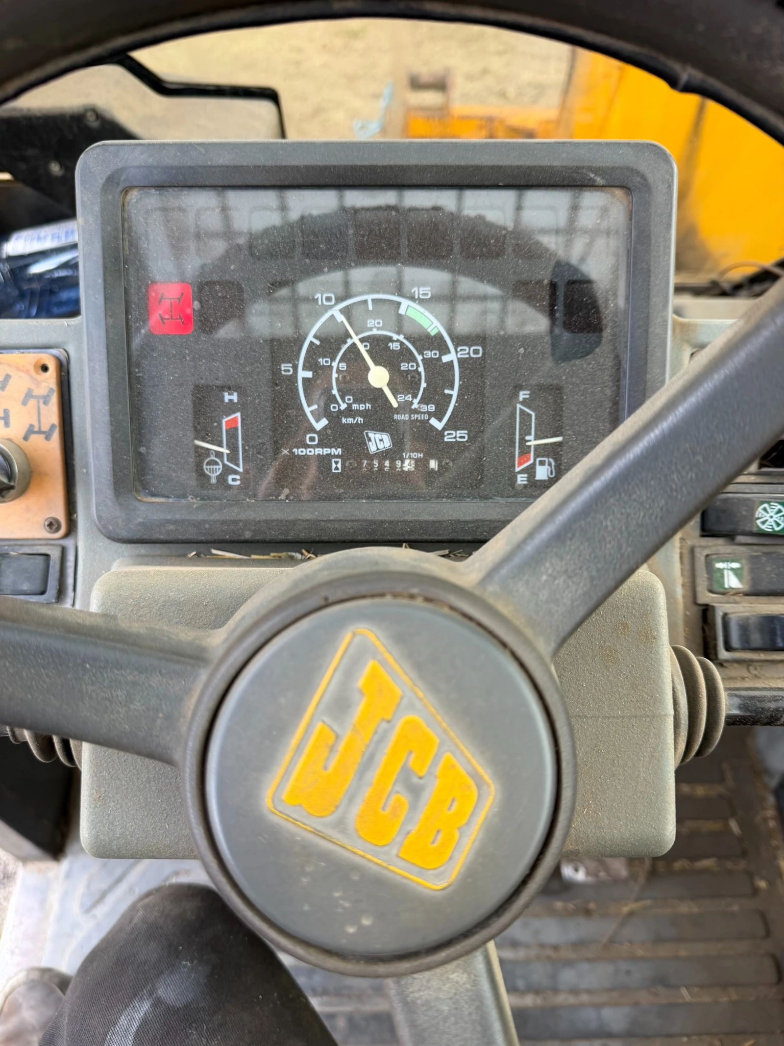 Телескопичен товарач JCB 527-67, снимка 5 - Селскостопанска техника - 56335275