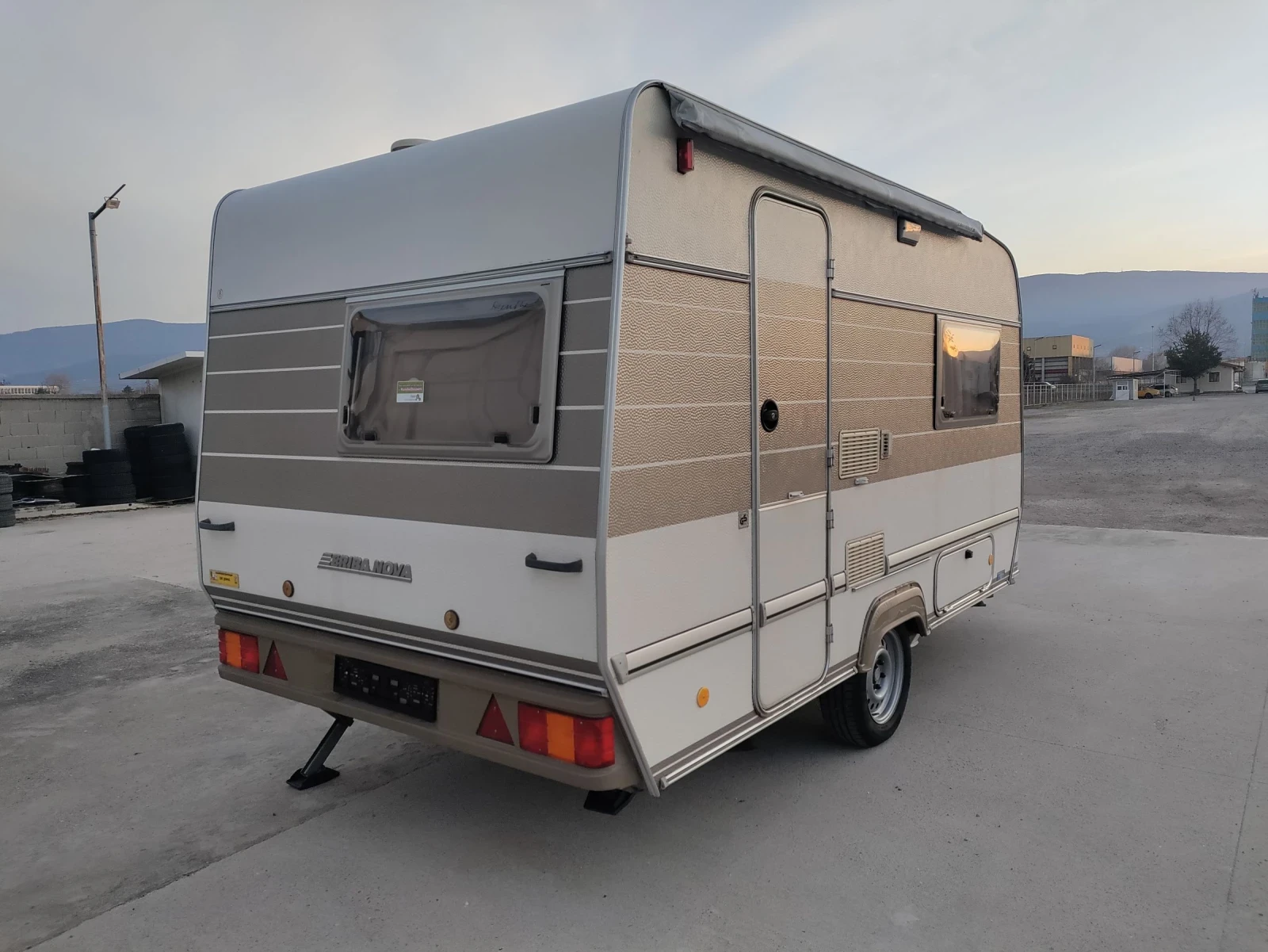 Каравана HYMER / ERIBA Nova 391 Бойлер Като Нова, снимка 5 - Каравани и кемпери - 53828321