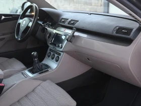 VW Passat 2.0TDI = Sportline = Xenon = CarPlay = Solar = PDC, снимка 8