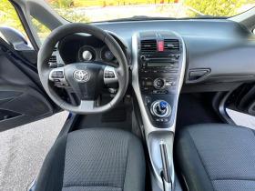 Toyota Auris 1.8 HYBRID / EXECUTIVE / KEYLESS / CAMERA, снимка 9