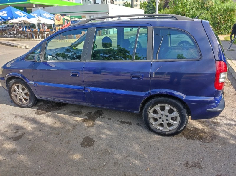 Opel Zafira 2.2 DTI, снимка 2 - Автомобили и джипове - 47201571