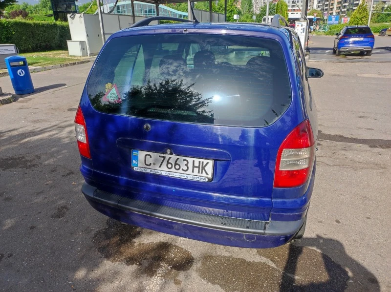 Opel Zafira 2.2 DTI, снимка 4 - Автомобили и джипове - 47201571