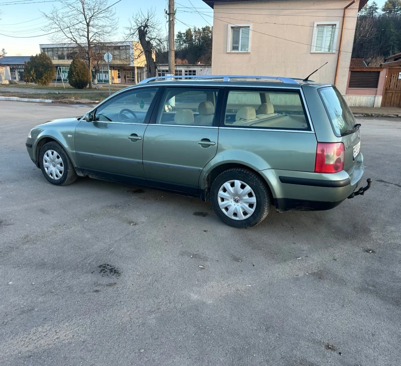 VW Passat 1, 9 101, снимка 3 - Автомобили и джипове - 48551400