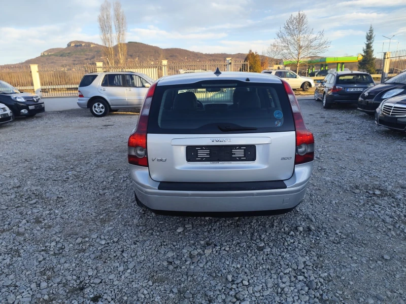 Volvo V50 2.0 дизел Италия, снимка 6 - Автомобили и джипове - 48883588