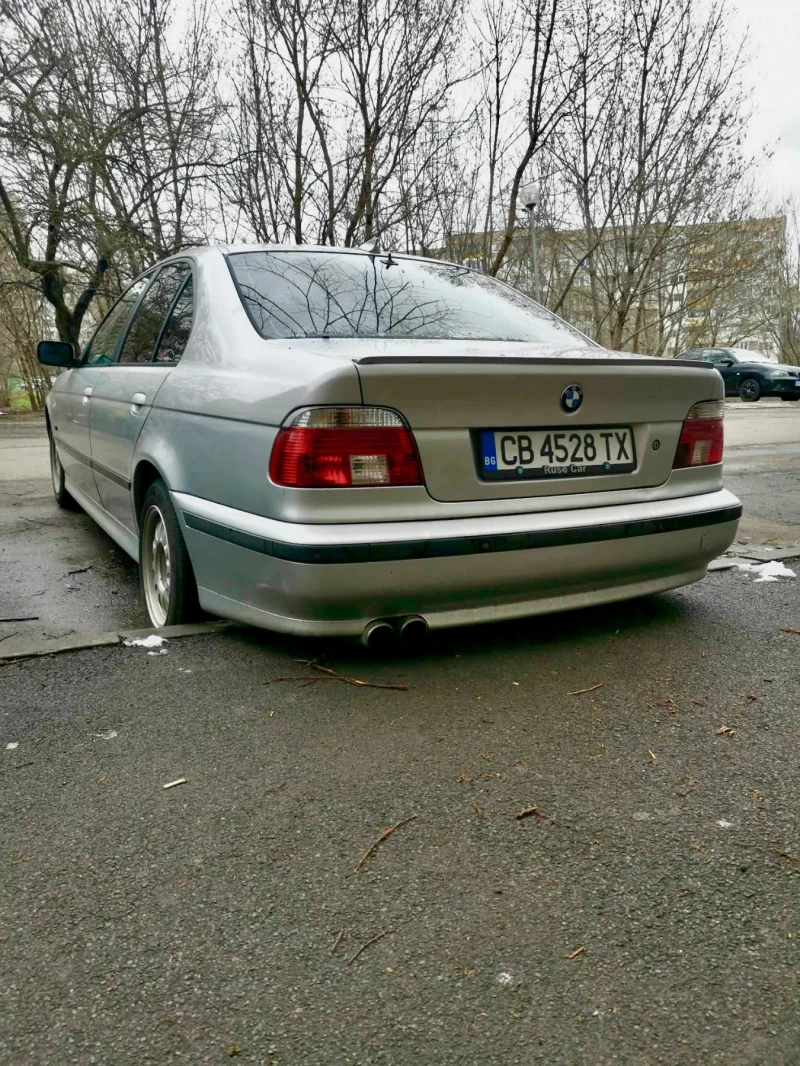 BMW 520, снимка 7 - Автомобили и джипове - 48960624