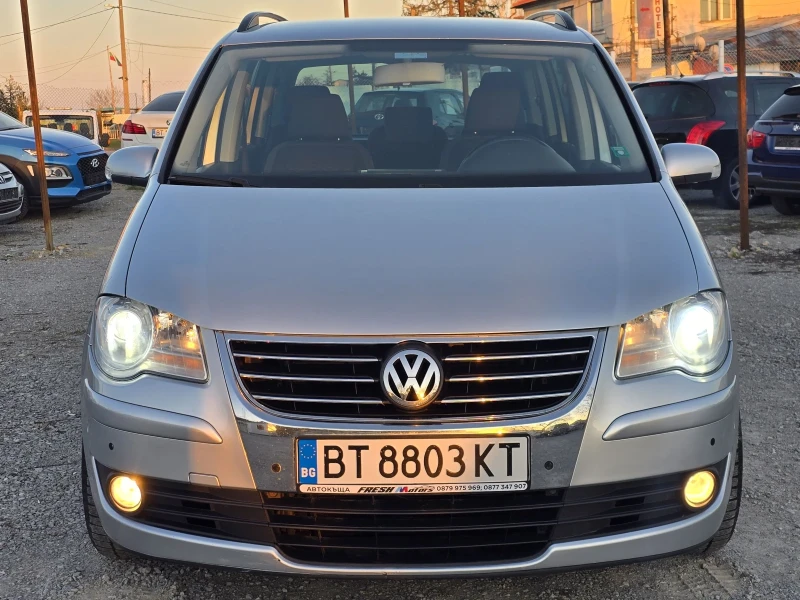 VW Touran 1.9 TDI 105 К.С. АВТОМАТ / НАВИ / ТЕМПОМАТ, снимка 7 - Автомобили и джипове - 49580870