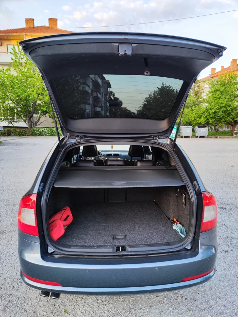 Skoda Octavia 2.0 TDI VRS DSG, снимка 13 - Автомобили и джипове - 49994851