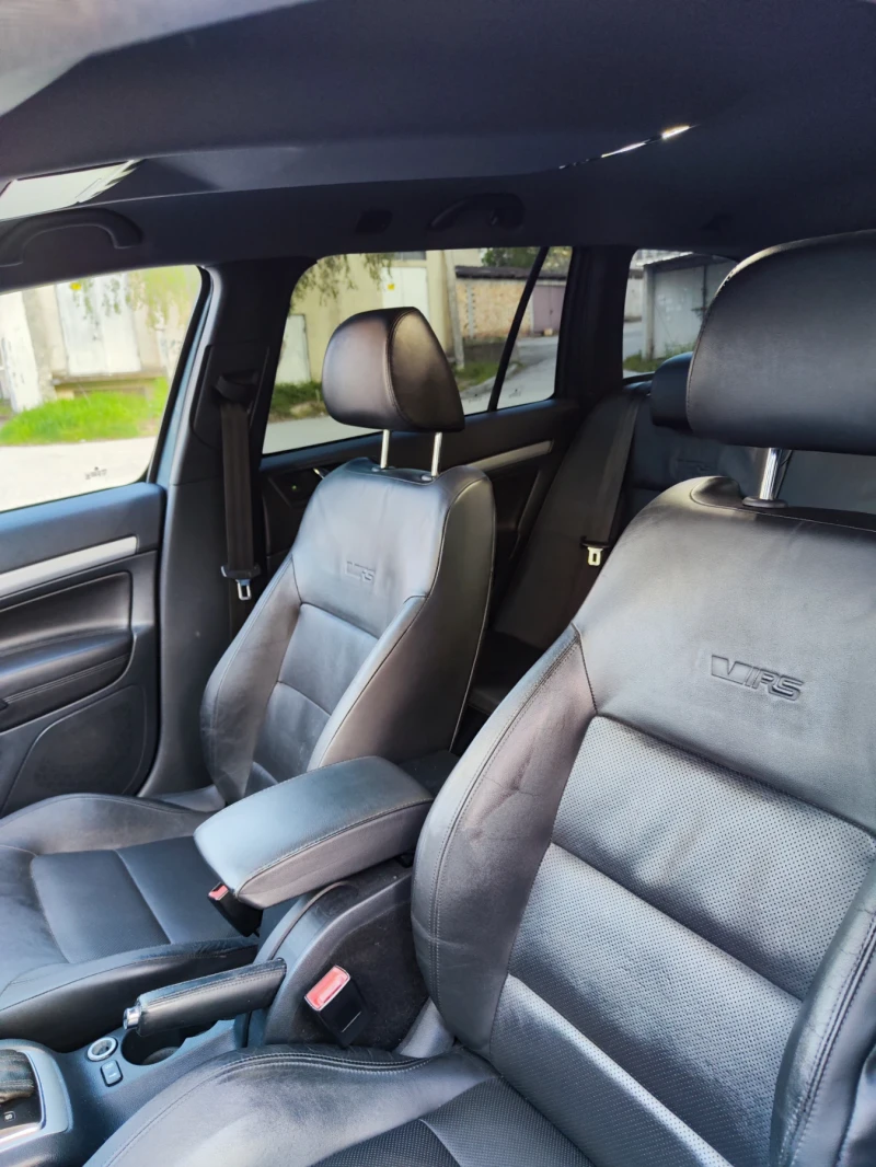 Skoda Octavia 2.0 TDI VRS DSG, снимка 10 - Автомобили и джипове - 49994851