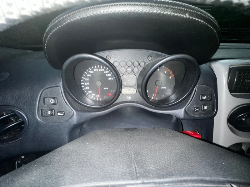 Alfa Romeo Gtv GTV. TWIN SPARK. 16v. КЛИМА. КОЖА. ИТАЛИЯ, снимка 9 - Автомобили и джипове - 51484975