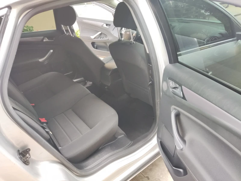 Ford Mondeo 2.0TDCI Titanium, снимка 8 - Автомобили и джипове - 52084634