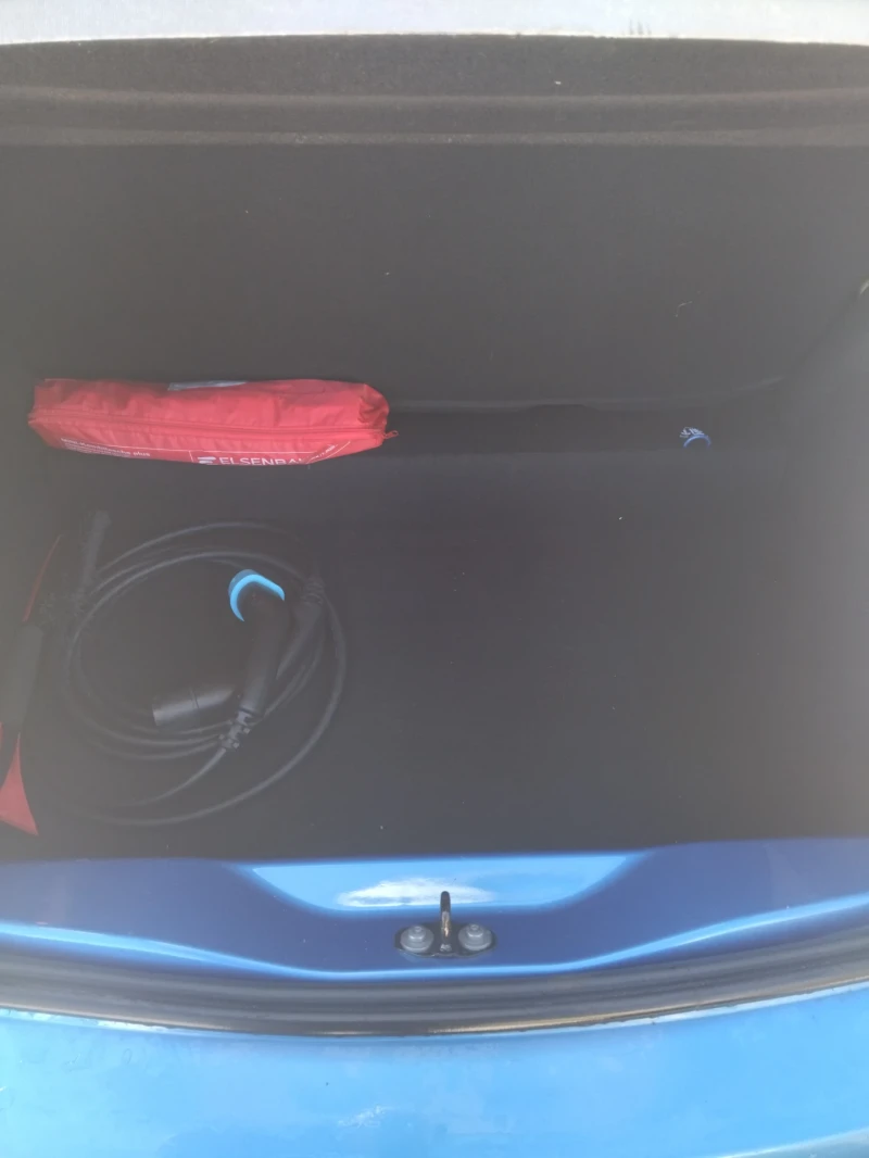 Renault Zoe ZE40 , снимка 12 - Автомобили и джипове - 52371794