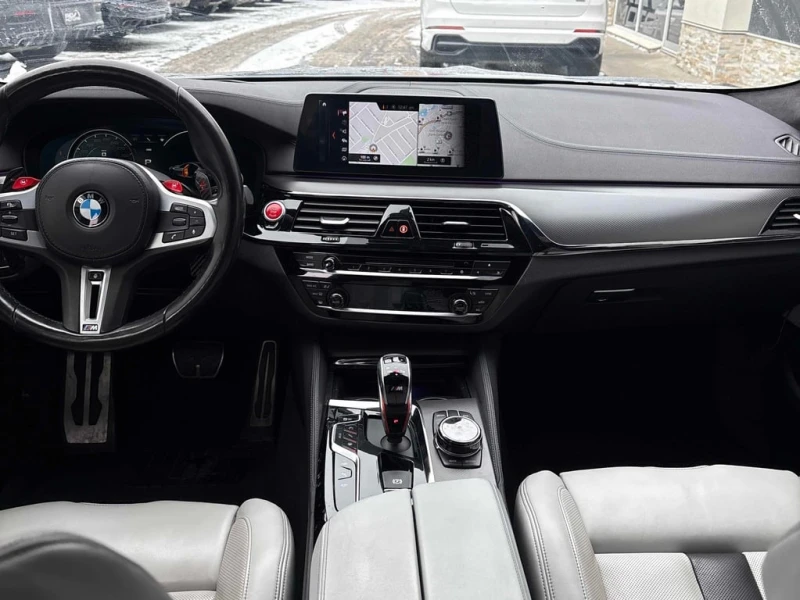 BMW M5 * Sedan * CARFAX * БЕЗ ПЪРВОНАЧАЛНА ВНОСКА, снимка 9 - Автомобили и джипове - 52972962