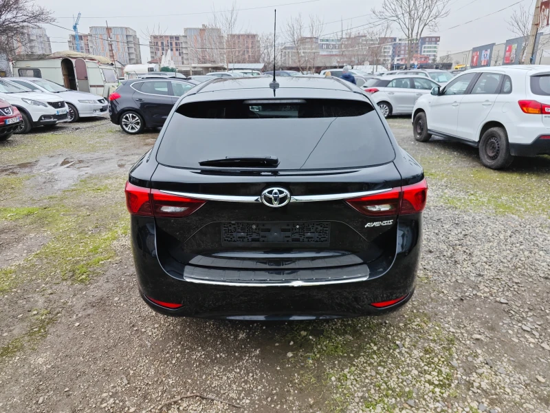 Toyota Avensis 1.8i-CH, снимка 4 - Автомобили и джипове - 53363497