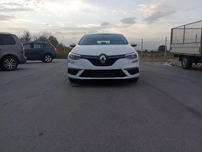 Renault Megane 1.2 , снимка 4 - Автомобили и джипове - 47466489