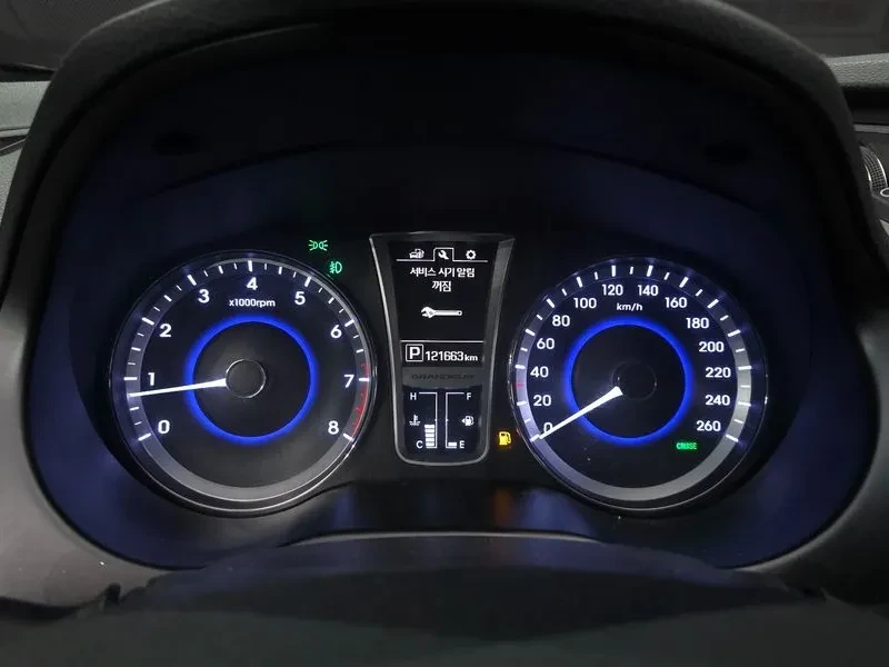 Hyundai Grandeur Hg Hg240 Modern, снимка 8 - Автомобили и джипове - 54998073