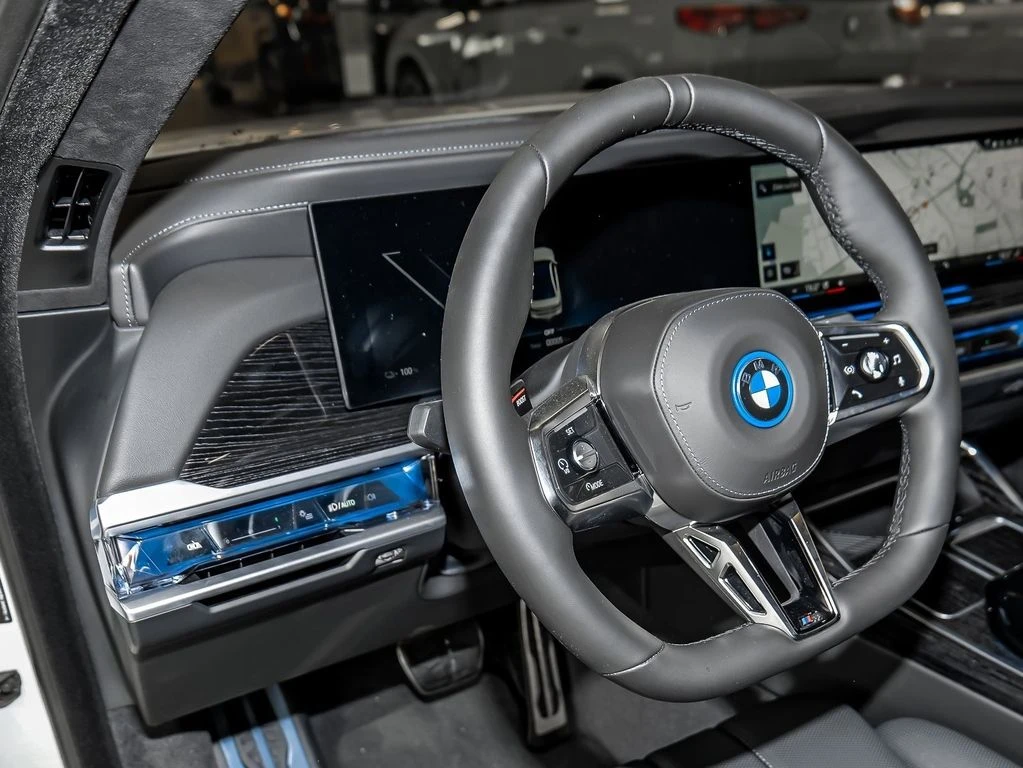 BMW i7 xDrive60 Limousine / M-SportpaketPr - изображение 4