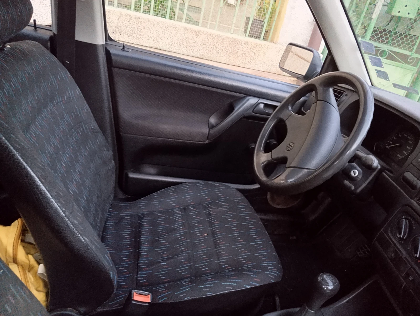 VW Golf 1.6 75к.с. - изображение 8