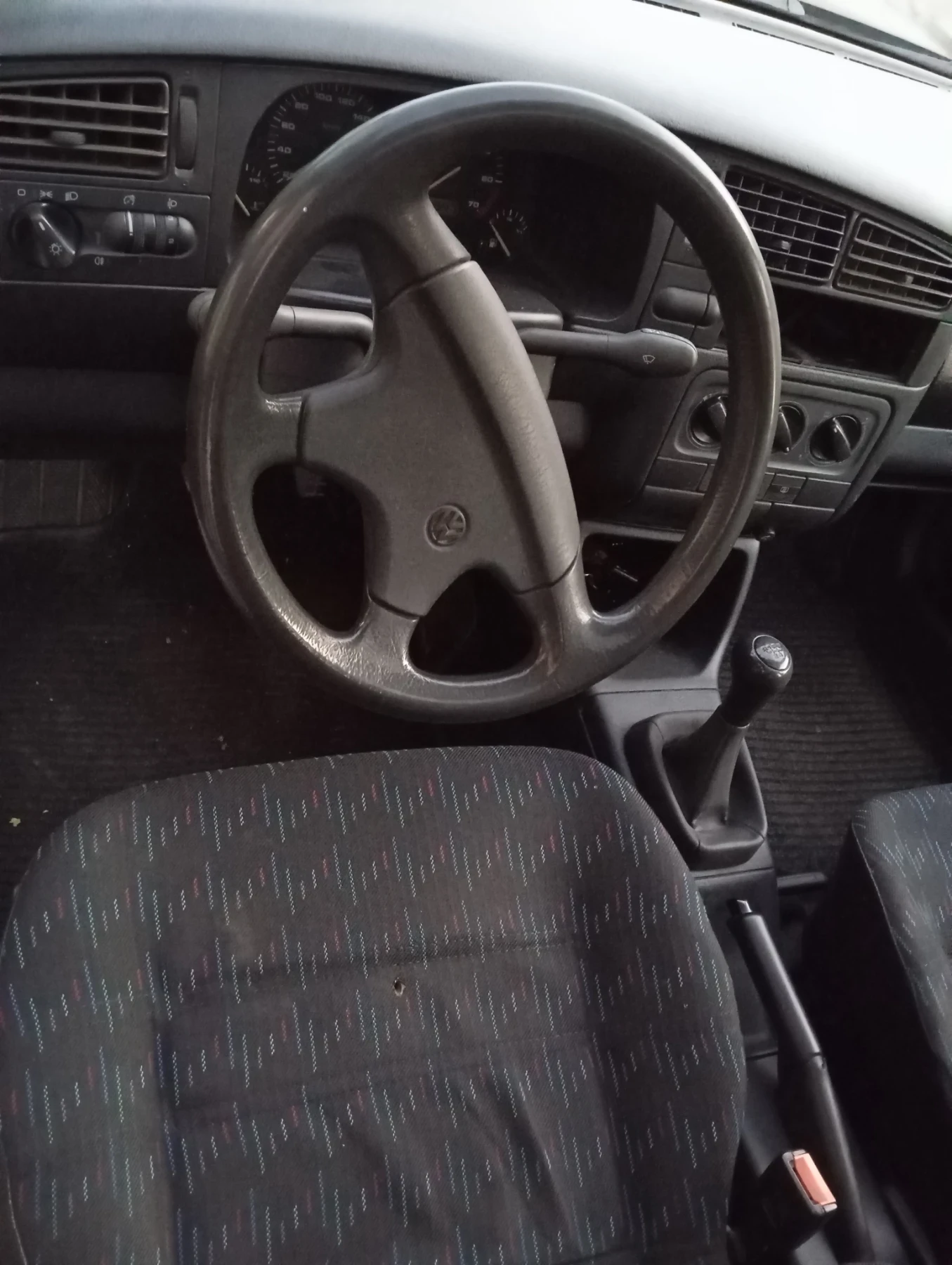 VW Golf 1.6 75к.с. - изображение 9