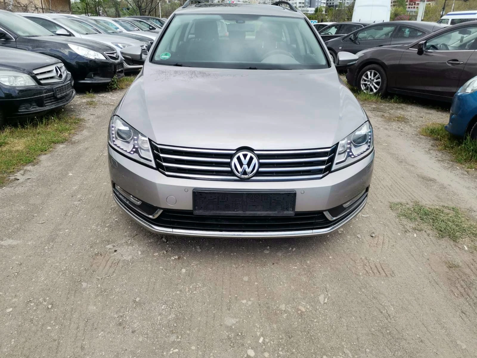 VW Passat 2.0TDI/LED/NAVI - изображение 2