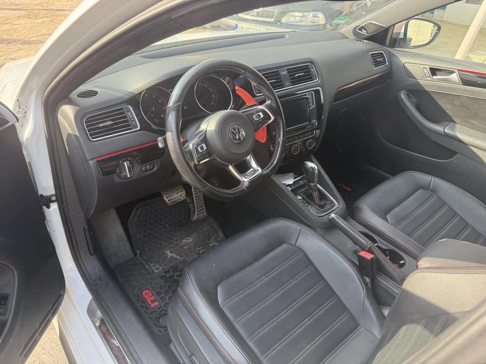 VW Jetta 2.0 Turbo - изображение 10