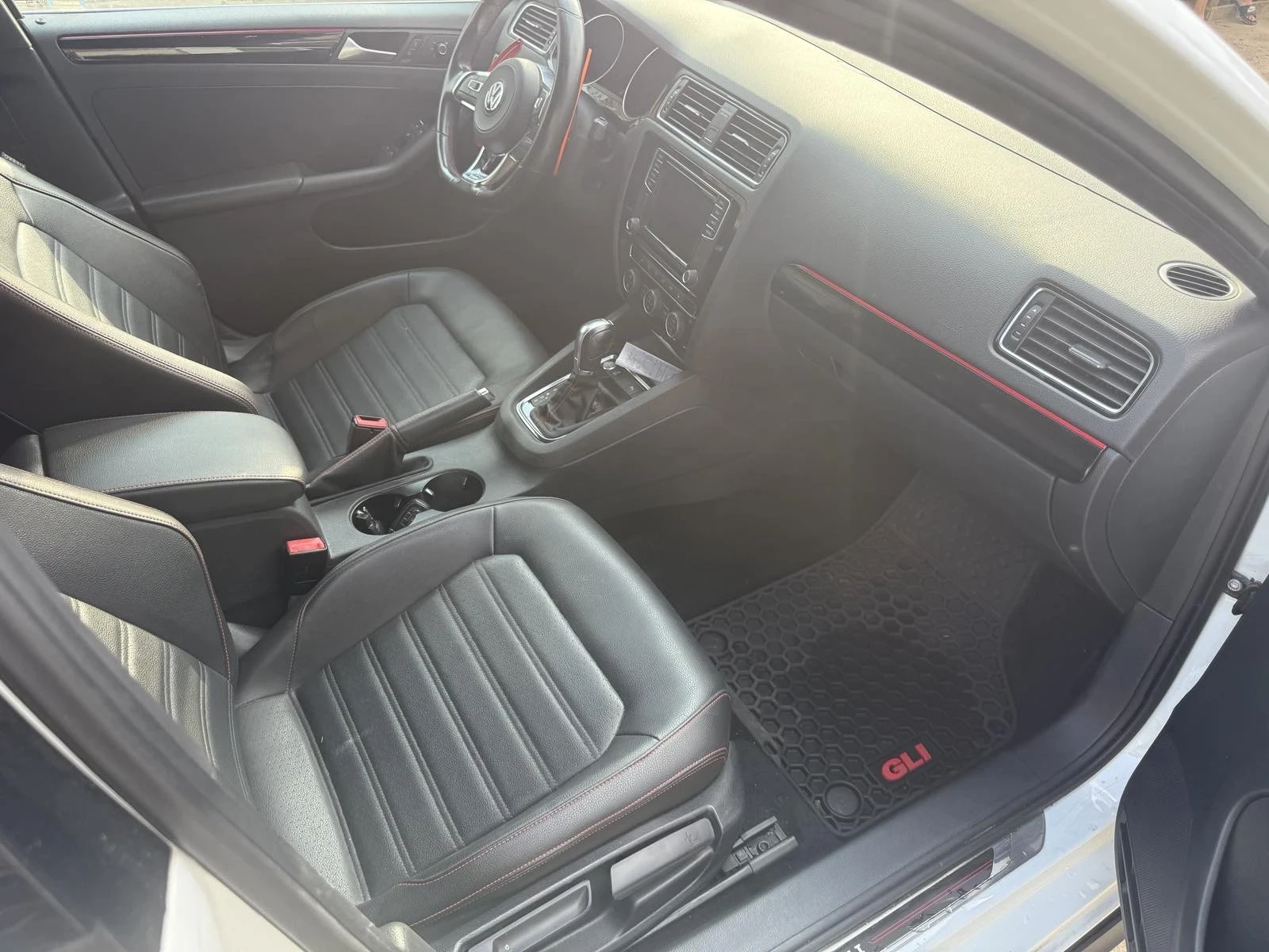 VW Jetta 2.0 Turbo | Mobile.bg — изображение 14