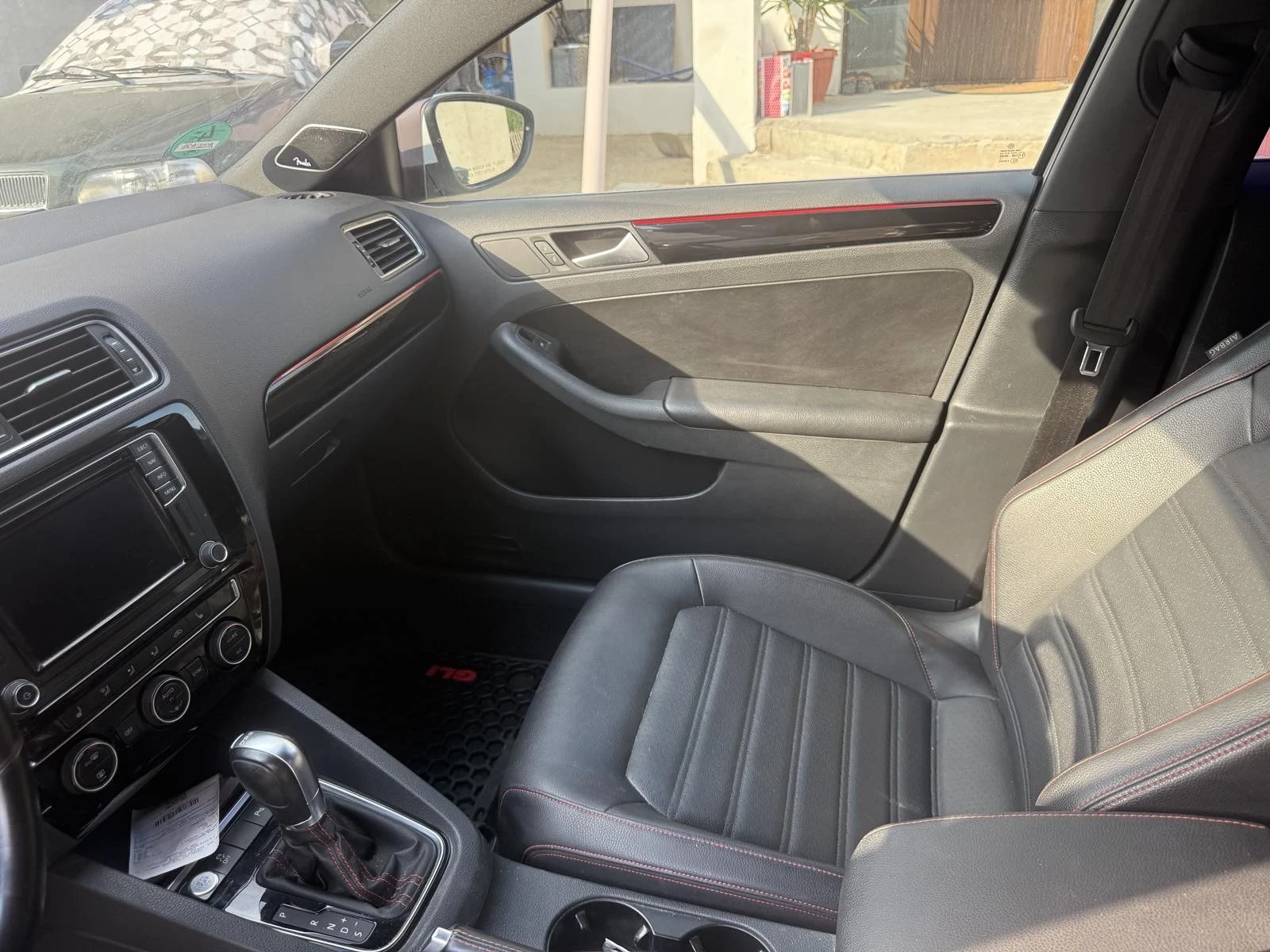 VW Jetta 2.0 Turbo | Mobile.bg — изображение 12