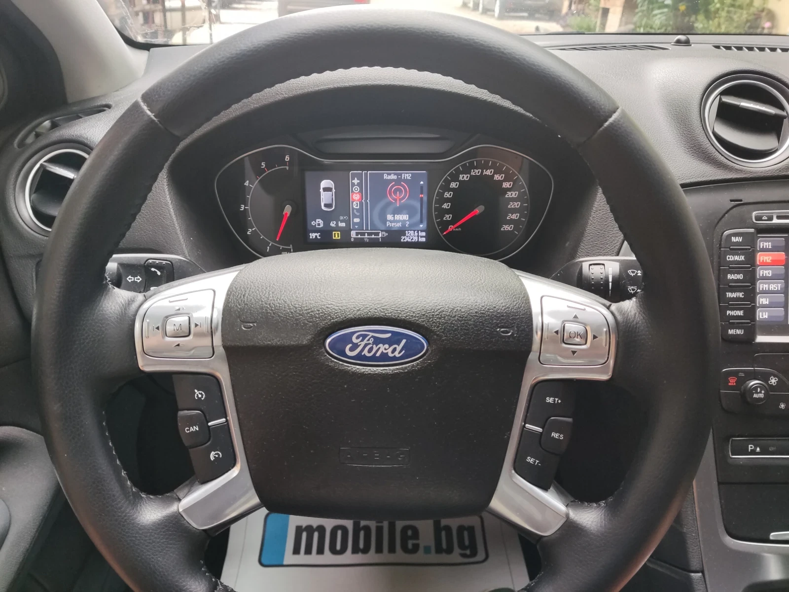 Ford Mondeo 2.0TDCI Titanium - изображение 10