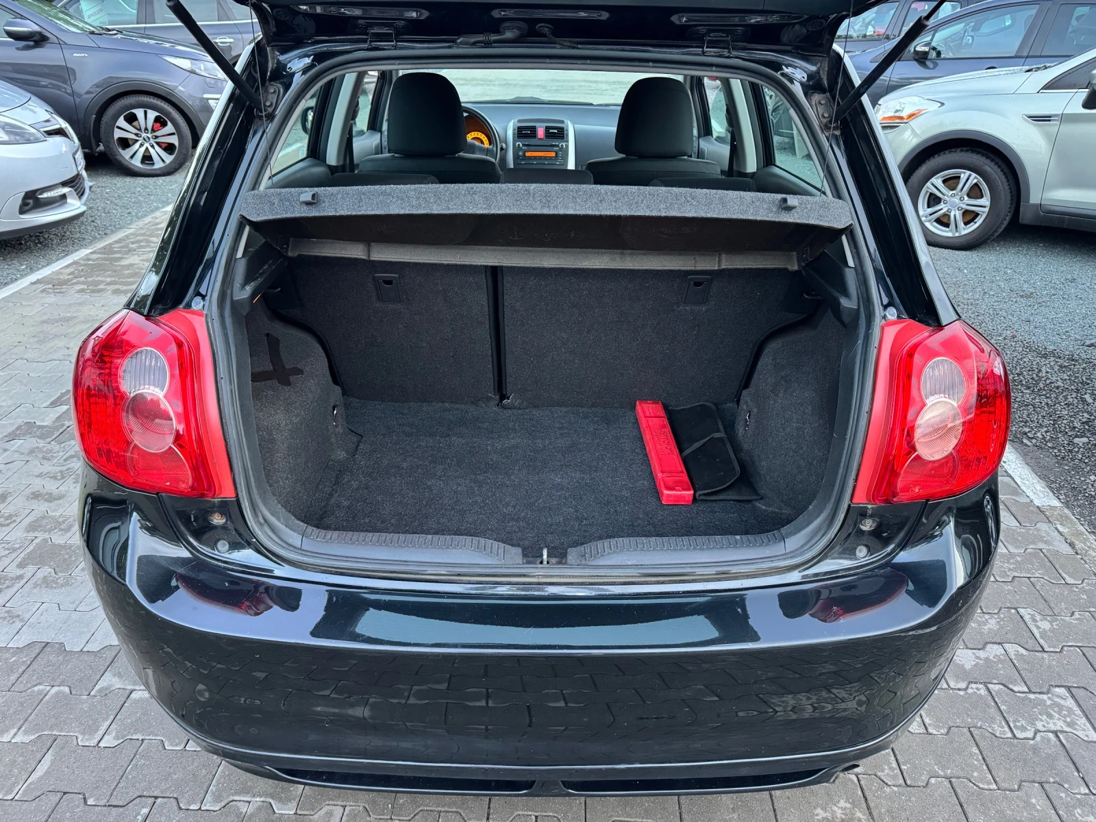 Toyota Auris 1.4 D4D 90.  | Mobile.bg   14