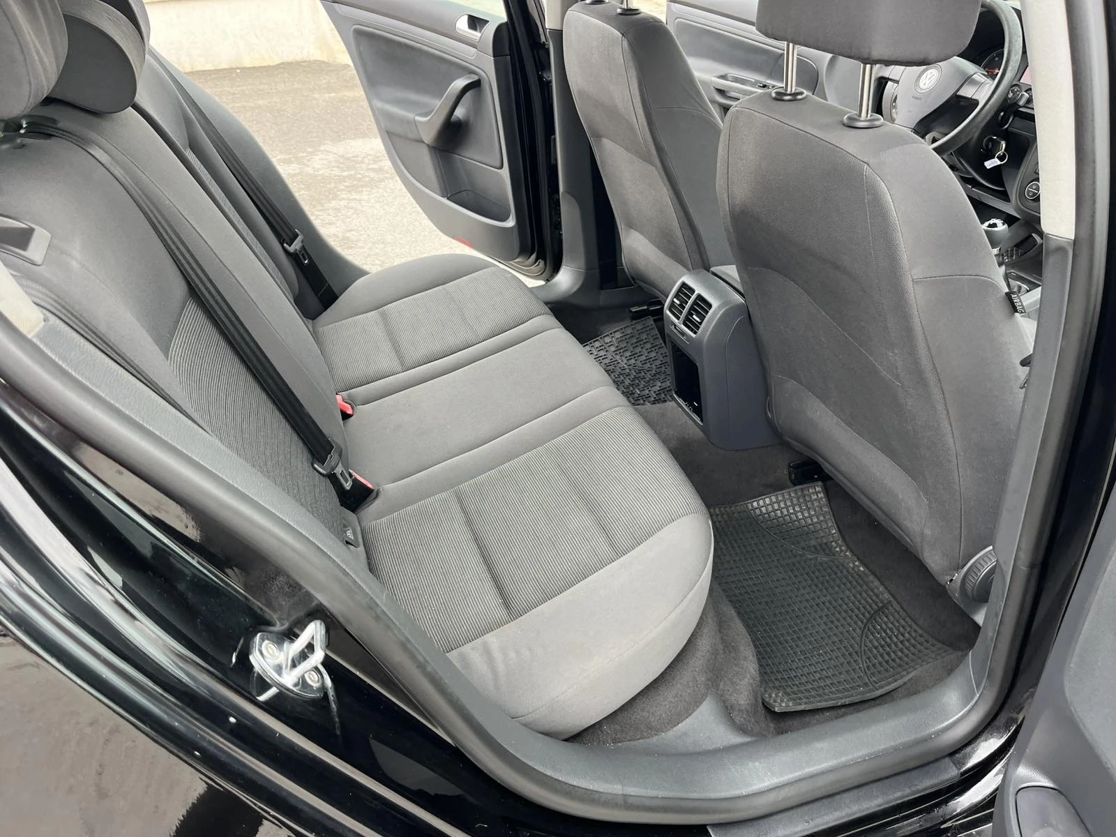 VW Golf 1.9TDI 105.     | Mobile.bg   10