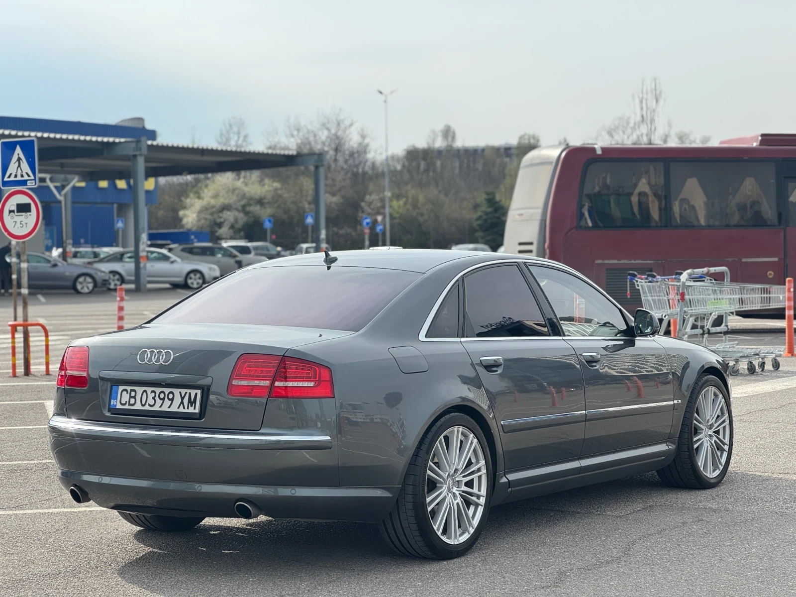 Audi A8, снимка 4 - Автомобили и джипове - 54181680